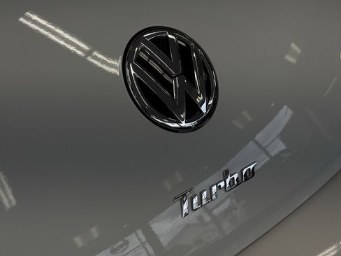 Used 2014 Volkswagen Beetle R-Line FWD image 16