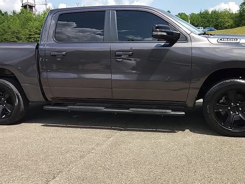 Used 2022 RAM 1500 Big Horn AWD/4WD image 1