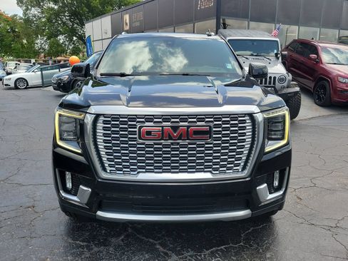 Used 2021 GMC Yukon XL Denali w/ Max Trailering Package RWD image 2