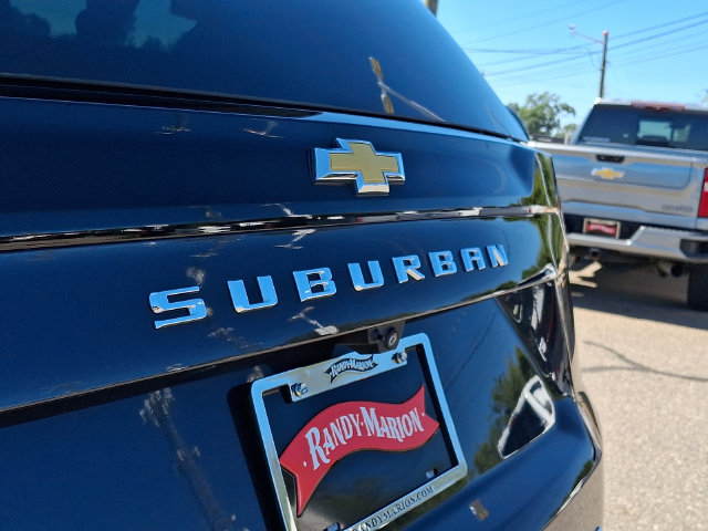 Used 2026 Chevrolet Suburban Premier AWD/4WD image 30