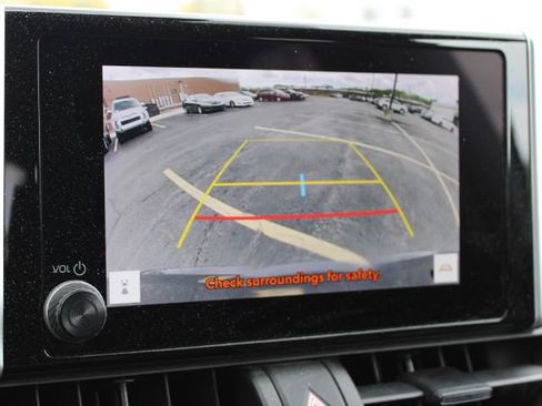 Used 2023 Toyota RAV4 LE AWD/4WD image 11