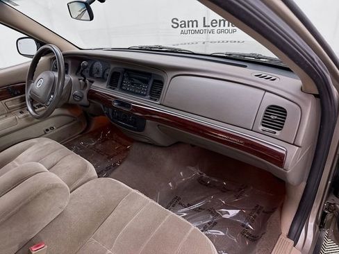 Used 2003 Mercury Grand Marquis GS RWD image 24