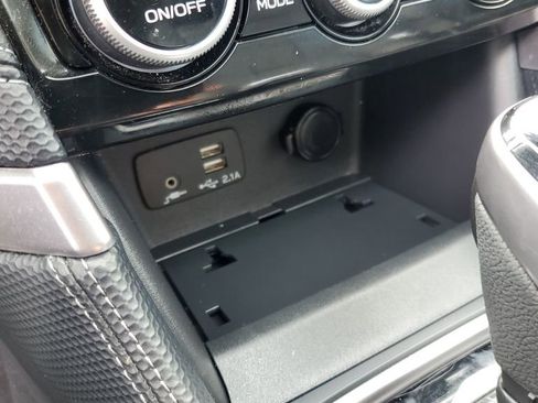 Certified 2023 Subaru Forester Limited image 21