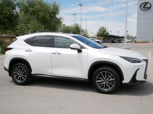 Certified 2025 Lexus NX 350h AWD w/ Accessory Package (2T) image 15