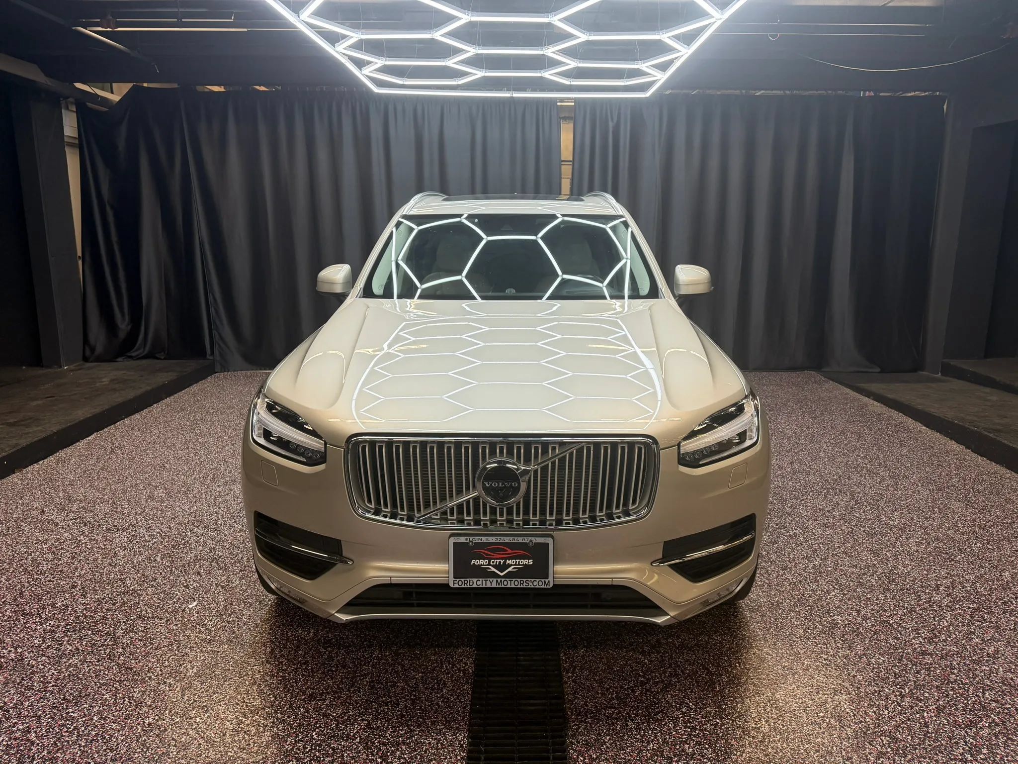 Used 2016 Volvo XC90 T6 Inscription AWD/4WD image 3