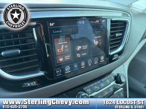 Used 2019 Chrysler Pacifica Touring-L Plus w/ Advanced Safetytec Group image 18