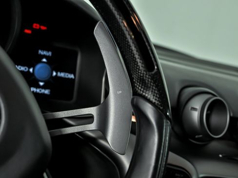 Used 2014 Ferrari F12 Berlinetta RWD image 33