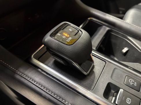 Used 2023 Nissan Pathfinder SL w/ Black Appearance Package image 30