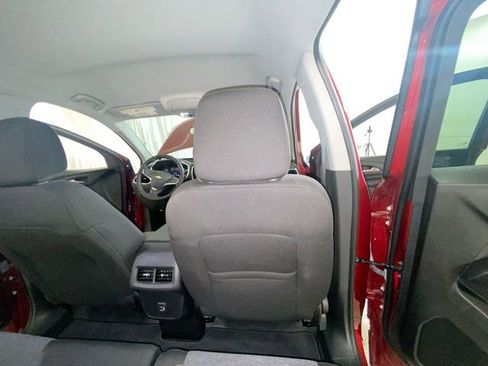 Used 2024 Chevrolet Equinox LT image 36