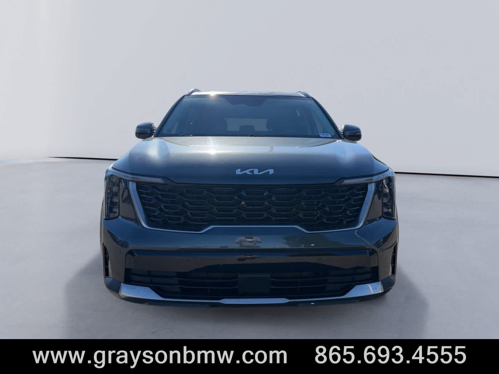 Used 2024 Kia Sorento S w/ Panoramic Sunroof Package FWD image 8