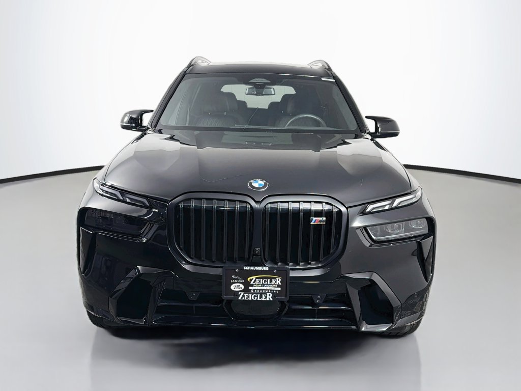 Used 2025 BMW X7 M60i w/ Climate Comfort Package AWD/4WD image 2