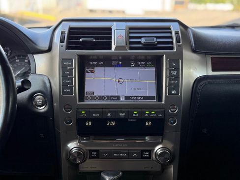 Used 2014 Lexus GX 460 w/ Premium Package AWD/4WD image 28