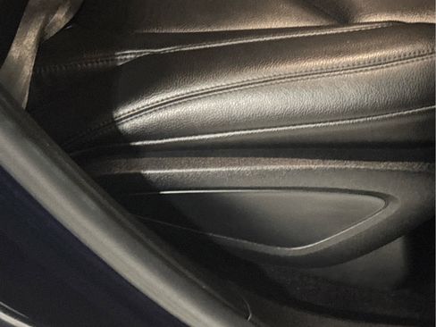 Used 2017 Lincoln MKC Premiere image 31