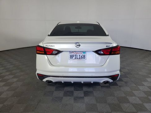 Used 2019 Nissan Altima 2.5 SV FWD image 5