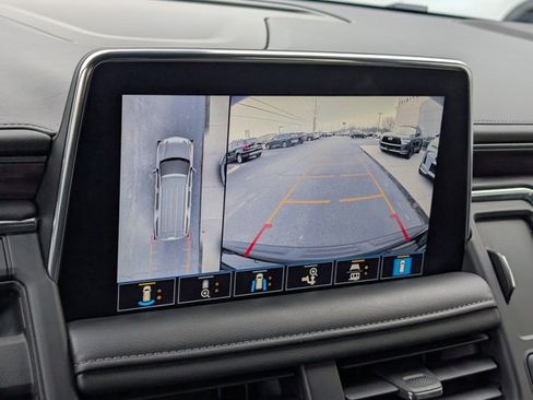 Used 2021 Chevrolet Tahoe LT w/ Luxury Package image 16