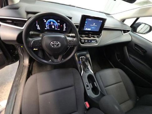 Used 2026 Toyota Corolla LE FWD image 6