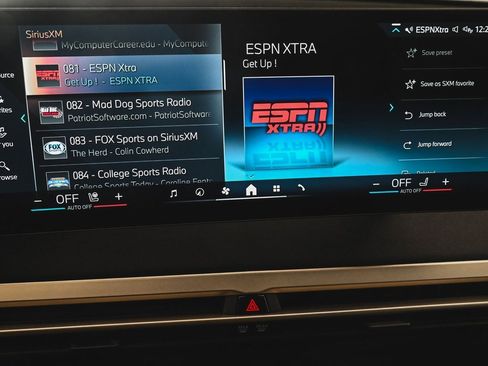 Used 2024 BMW iX xDrive50 w/ Premium Package image 17