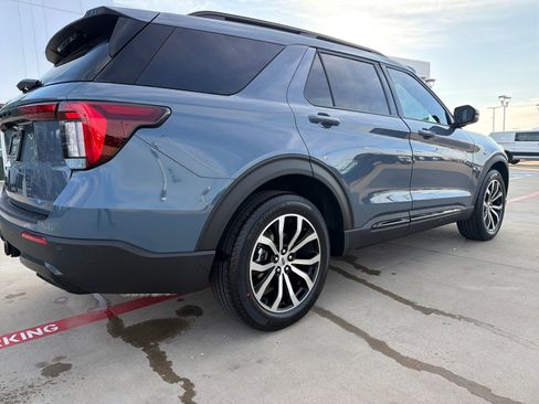 New 2026 Ford Explorer ST-Line w/ Premium Package RWD image 5