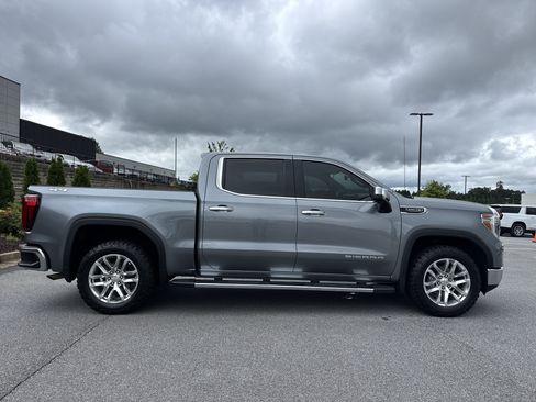 Used 2021 GMC Sierra 1500 SLT w/ SLT Premium Plus Package AWD/4WD image 11