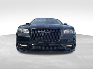 Used 2022 Chrysler 300 Touring L video 2