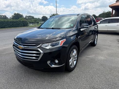 Used 2021 Chevrolet Traverse High Country w/ LPO, Floor Liner Package FWD image 1