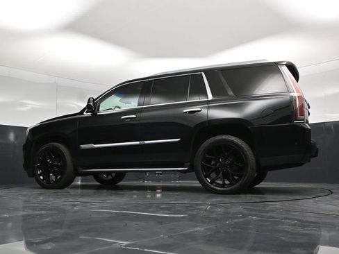 Used 2019 Cadillac Escalade Luxury AWD/4WD image 67