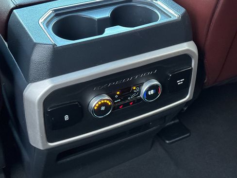 Used 2024 Ford Expedition Max Limited image 14