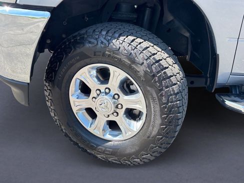 Used 2020 RAM 2500 Big Horn w/ Level 2 Equipment Group image 13