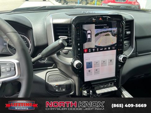 New 2026 RAM 2500 Big Horn AWD/4WD image 9