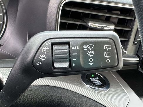 Used 2021 Ford Explorer XLT w/ Equipment Group 202A image 36