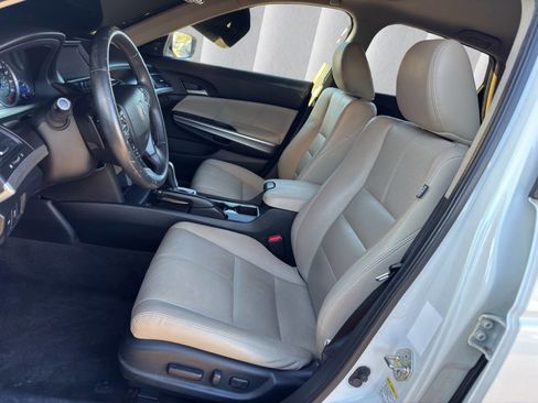 Used 2015 Honda Crosstour EX-L image 10