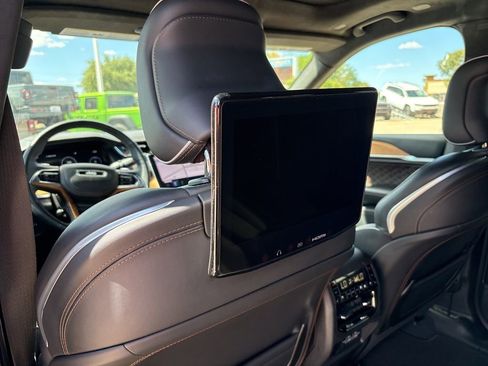 Certified 2023 Jeep Grand Cherokee L Summit AWD/4WD image 34