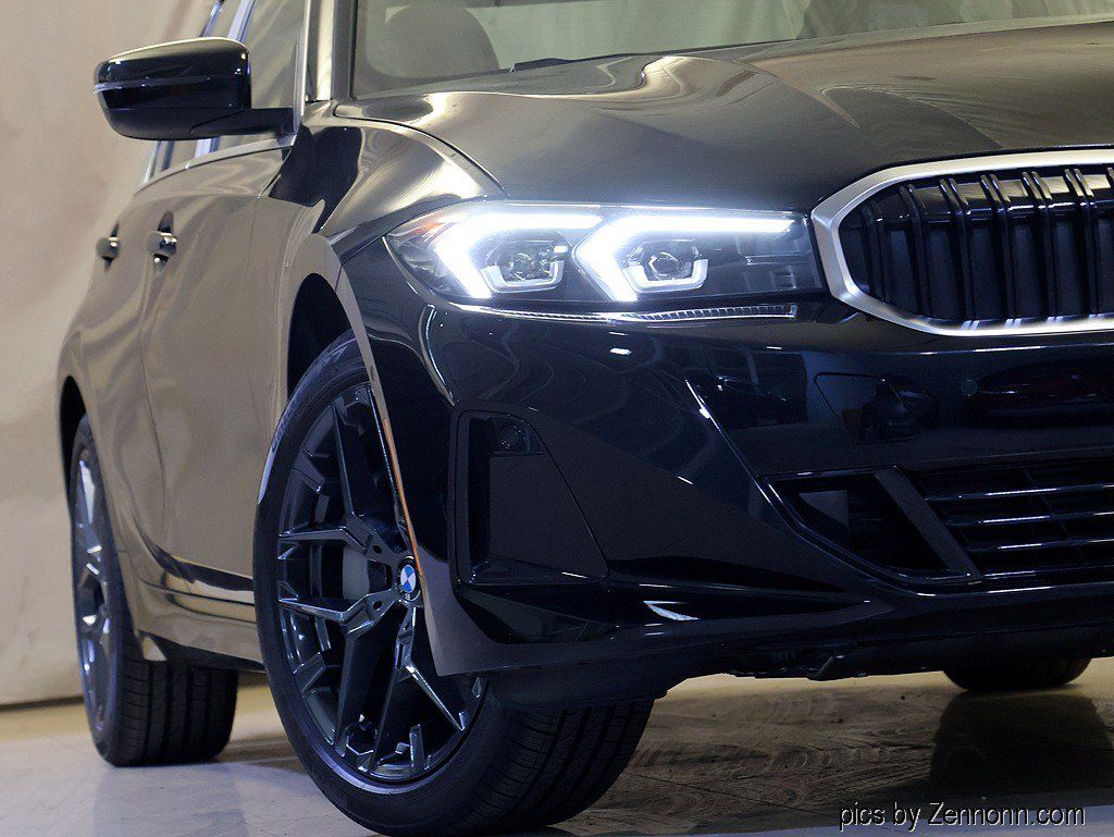 New 2026 BMW 330i xDrive Sedan w/ Premium Package AWD/4WD image 4