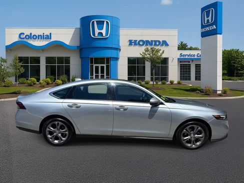 Used 2024 Honda Accord EX image 8