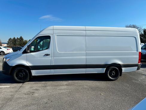 New 2026 Mercedes-Benz Sprinter 2500 image 7