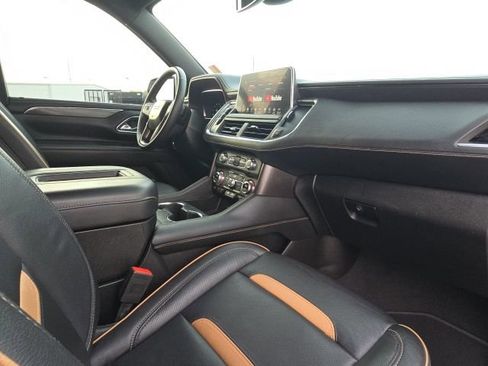 Used 2024 GMC Yukon AT4 w/ Technology Package image 25