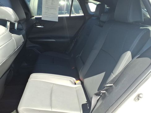 Certified 2023 Toyota Venza XLE image 8