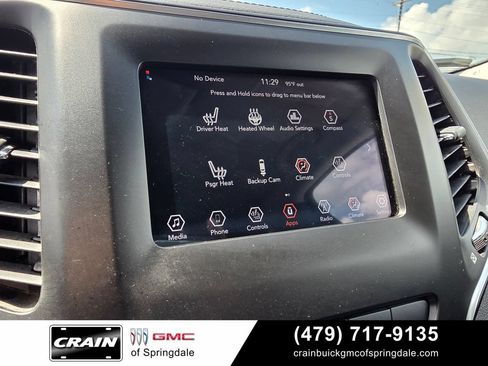 Used 2021 Jeep Cherokee Latitude Plus FWD image 17