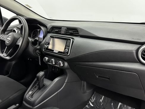Used 2023 Nissan Versa S w/ Trunk Package image 32
