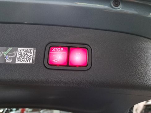 New 2026 Mercedes-Benz GLC 300 image 13