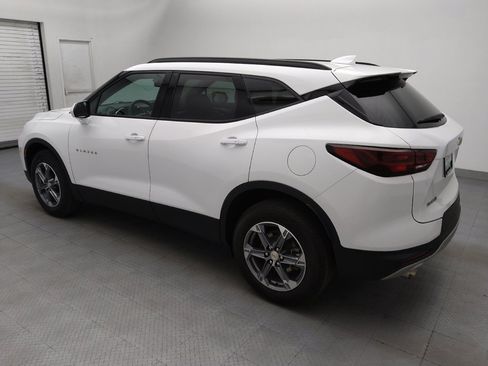 Used 2024 Chevrolet Blazer LT w/ Convenience Package FWD image 3