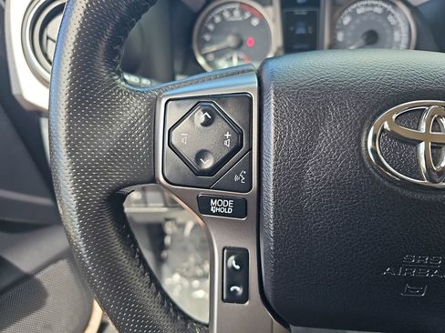 Used 2021 Toyota Tacoma SR5 RWD image 16