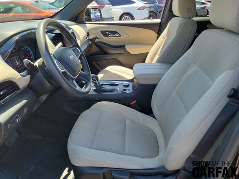 Used 2022 Chevrolet Traverse LS FWD image 16