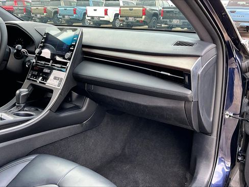 Used 2021 Toyota Avalon XLE w/ Carpet Mat Package (TMS) image 17