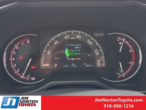 Used 2025 Toyota RAV4 XLE w/ Convenience Package image 18