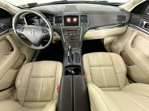 Used 2016 Lincoln MKS AWD image 10