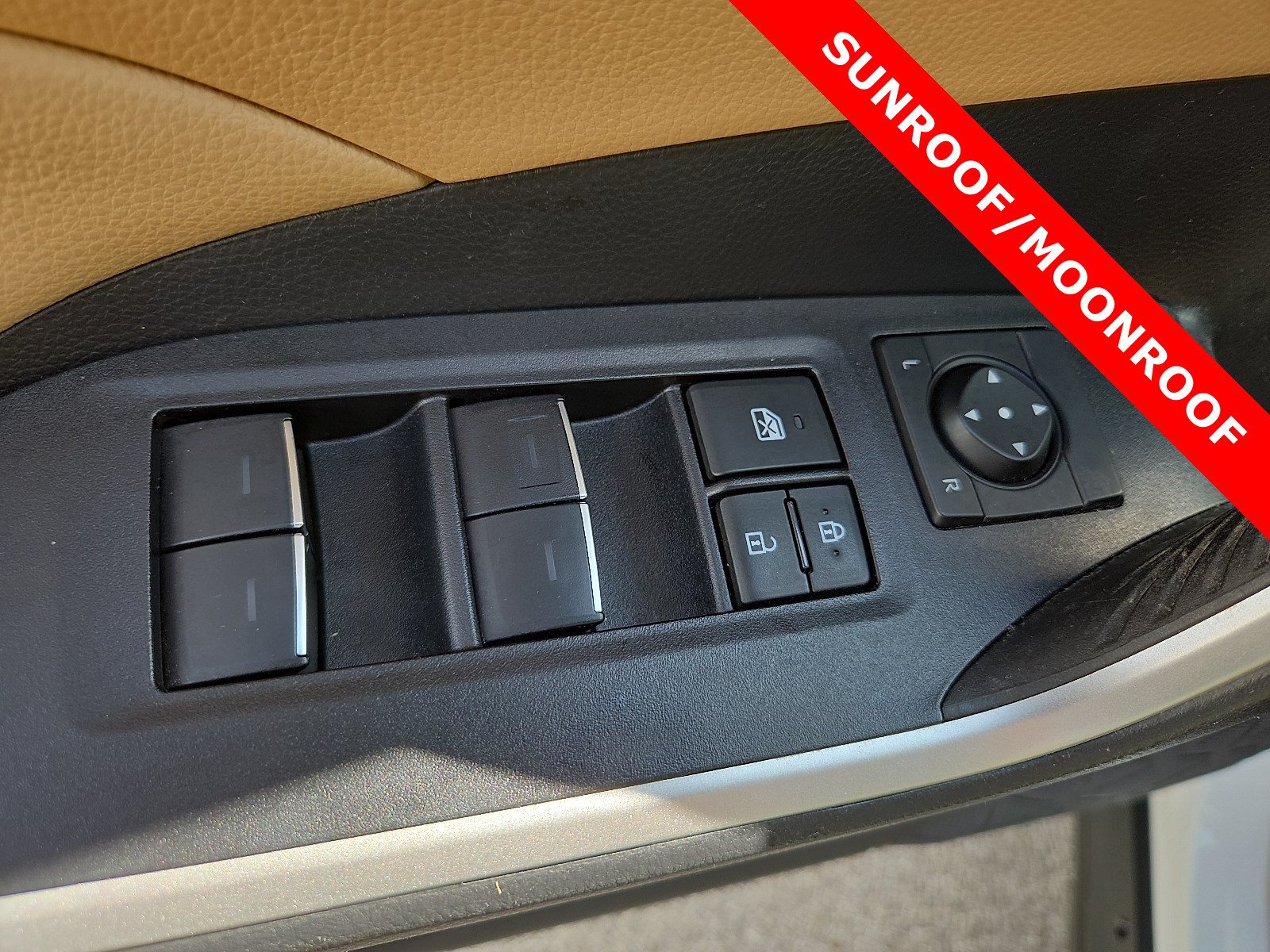 Used 2023 Toyota RAV4 XLE Premium FWD image 15