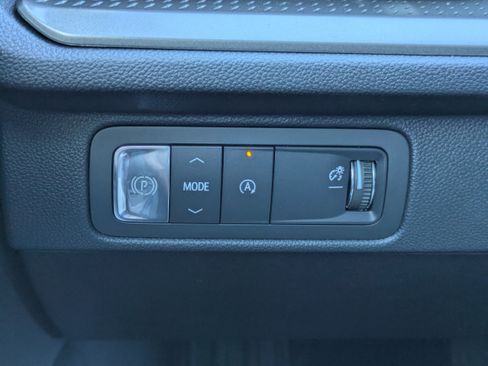 New 2026 Chevrolet Traverse LT image 16