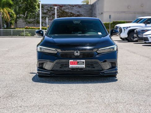 Used 2022 Honda Civic Sport image 2
