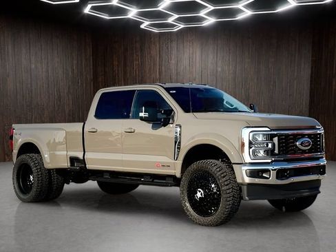 Used 2026 Ford F450 Lariat w/ Lariat Premium Package AWD/4WD image 1